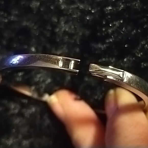 Michael Kors bangle in silver and cz - Picture 3 of 6